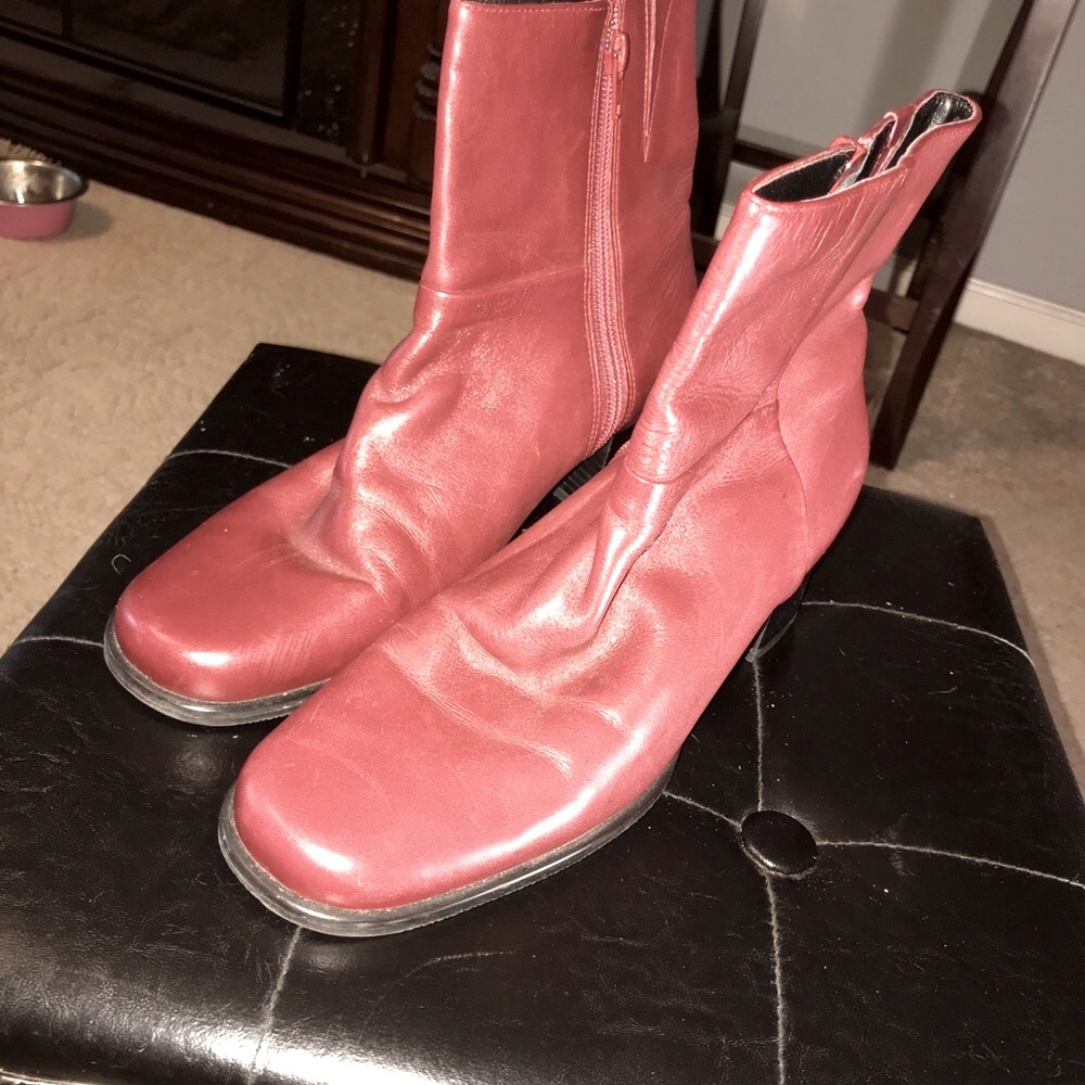 Easy spirit w/ lyrcra short boots 8.5 M
